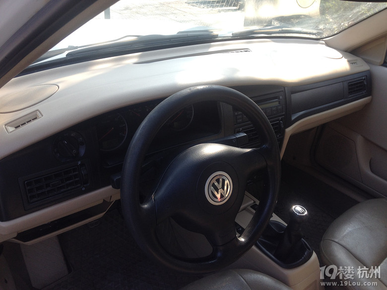 存量二手车 上海大众桑塔那3000 今年最流行的