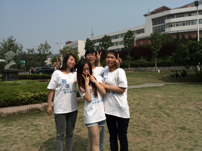 又到毕业季,2014年安徽淮北某所大学毕业留恋