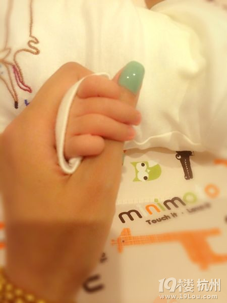 唐嫣楊冪兩家定娃娃親 小糯米未滿月有婆婆
