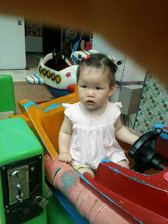 扎了好多的小揪揪,凉快些啊-随手拍宝宝-杭州1