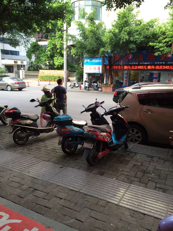 道路违章,交警,记者采访-手机随手拍-杭州19楼