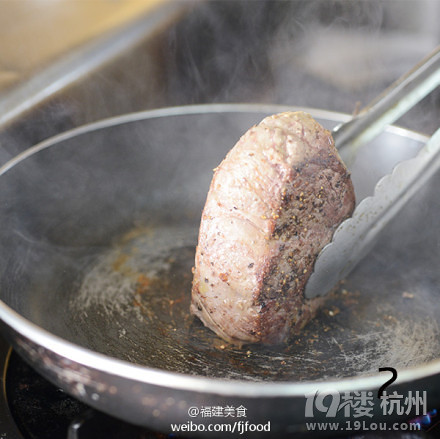 紅酒菲力牛排 帶來(lái)優(yōu)雅心情