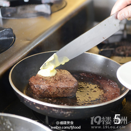 紅酒菲力牛排 帶來(lái)優(yōu)雅心情