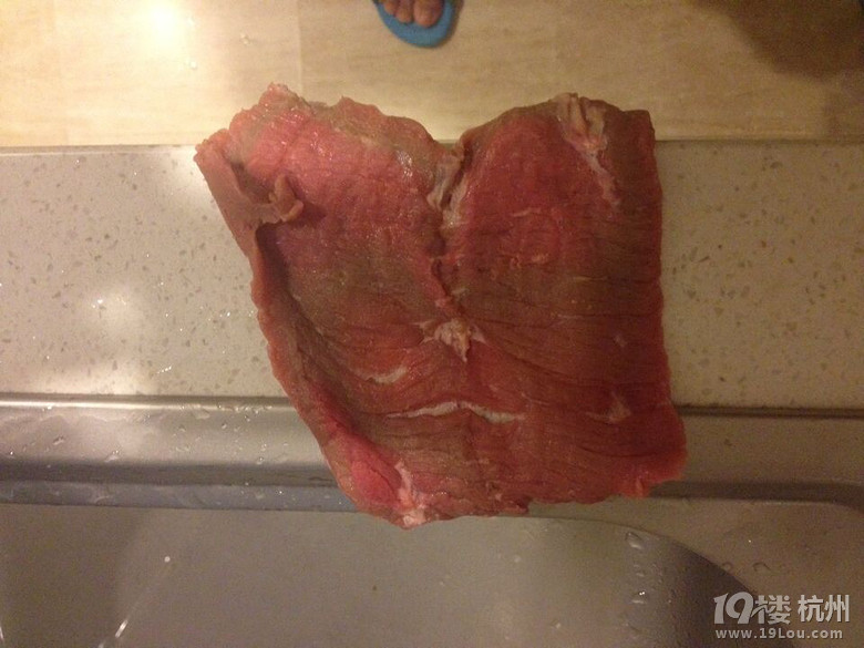 生牛肉放置后为什么会变成绿色-食用八卦-美食