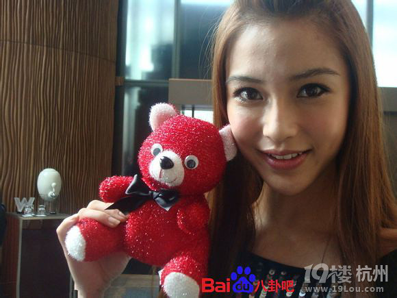 【盘点娱乐圈】长得一般却被粉丝标榜倾城的男