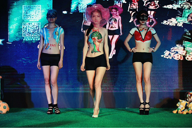 ŮR 匦(du)Q(ni)űwL