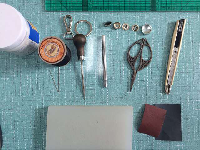 【原创】手缝牛皮汽车钥匙包--教程图纸