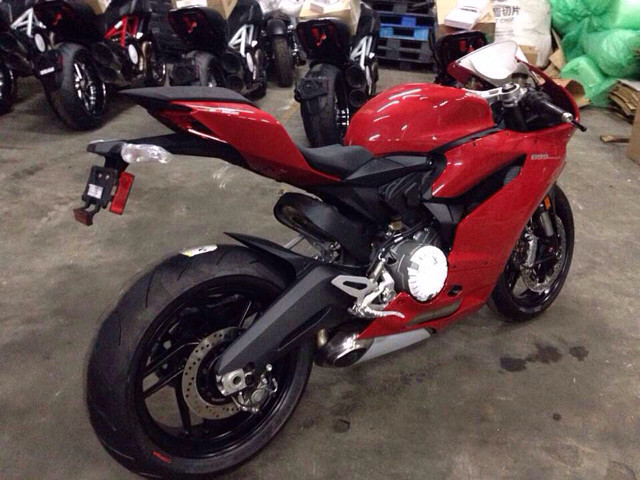 2014最新变款杜卡迪899 已经装柜 1