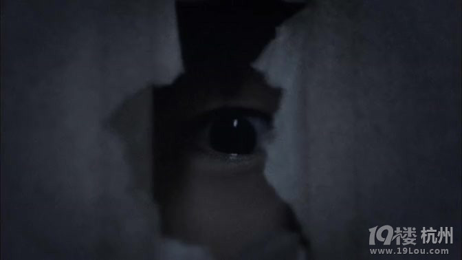 图解电影《鬼影敲门》不知天高地厚的大学生-