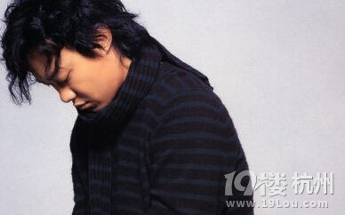 《大牌驾到》揭秘谢霆锋8亿身家年赚1亿当老