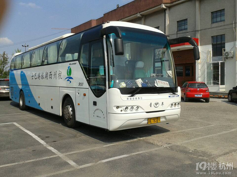 55座大巴租车杭州市内优惠价,另招A1班线司机