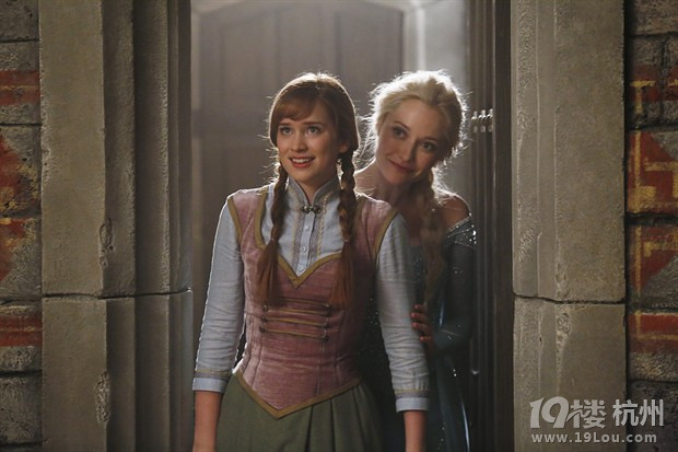 《童话镇》曝光"艾莎"版先行预告《冰雪奇缘》女王出场凛冬将-其他-电影陪审团-杭州19楼