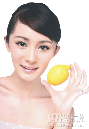 妹子们 吃完柠檬晒太阳 你就能变成古天乐?-其