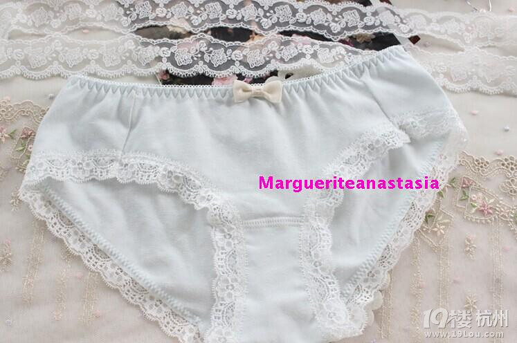 在这家买内裤袜子围巾 质量杠杠的 很漂亮啊-S