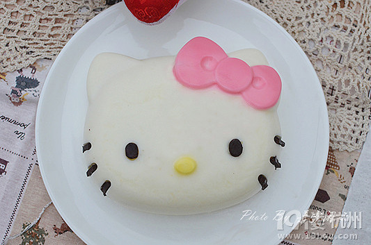 【 蕭雪閑云】hello kitty 酸奶慕斯蛋糕