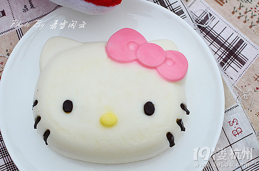 【 蕭雪閑云】hello kitty 酸奶慕斯蛋糕