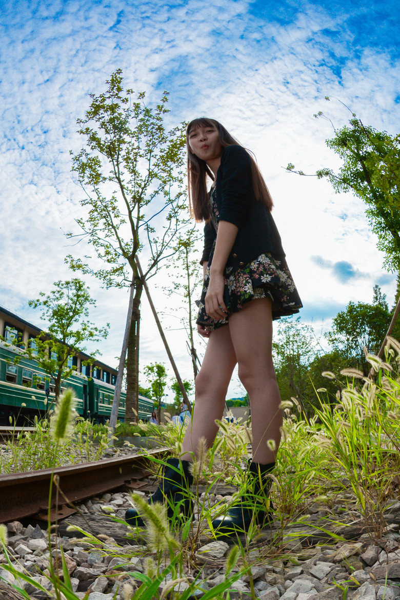 @һM~ۺ̈́(chung)zӰ