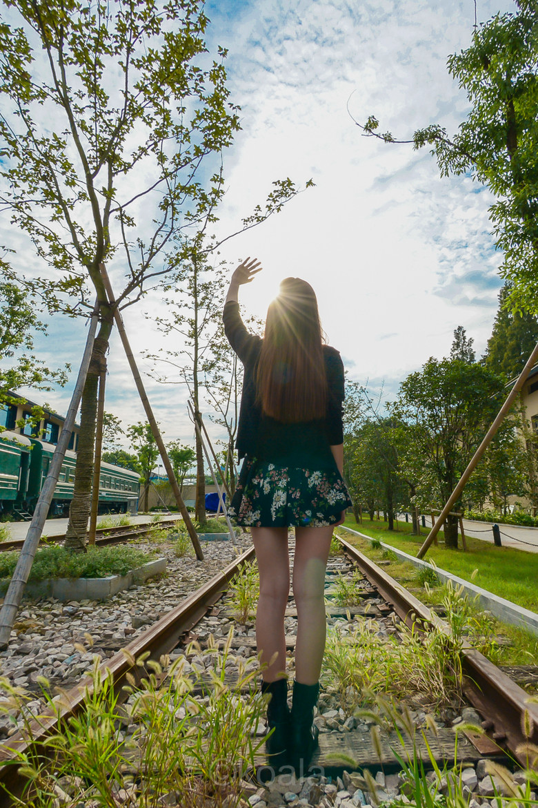 @һM~ۺ̈́(chung)zӰ