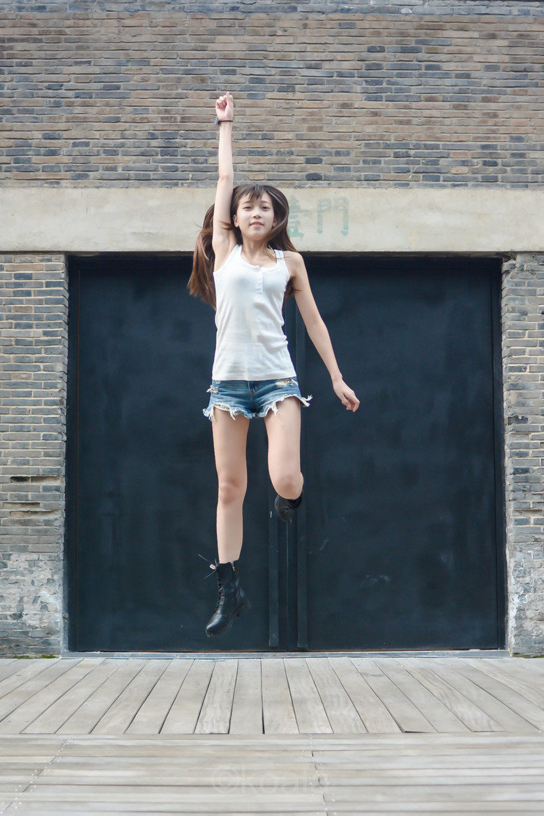 @һM~ۺ̈́(chung)zӰ