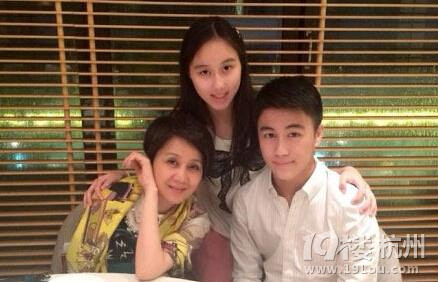 盘点娱乐圈<em>豪门</em>千金王中磊女儿男友曝光-桃色