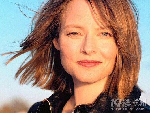 胸大有脑,一切美好 :8个高智商的演员-小区故事