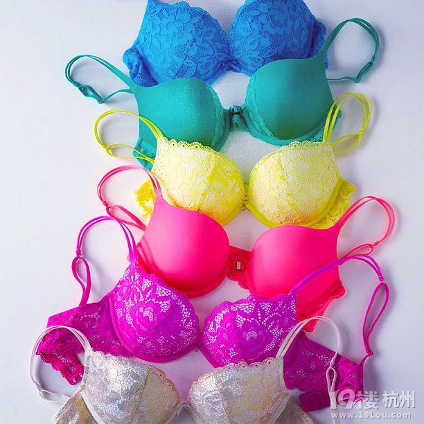 你穿对<em>胸罩</em>了吗:6个<em>胸罩</em>的<em>基本</em>常识-私房话室