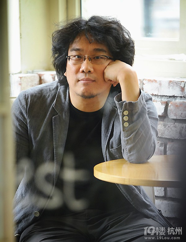 奉俊昊签约美国最大娱乐经纪公司WME昆汀朴