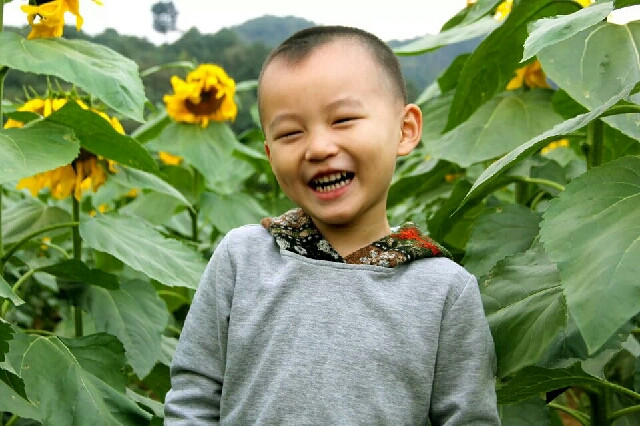 我觉得现在这个季节,小外甥这样子穿还是-今天