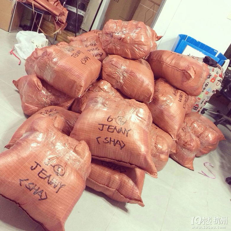 慈溪观城韩国女装店,店主月跑两次韩国,欢迎大