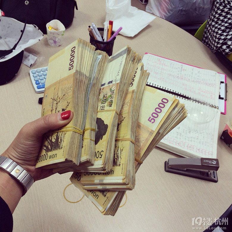 慈溪观城韩国女装店,店主月跑两次韩国,欢迎大