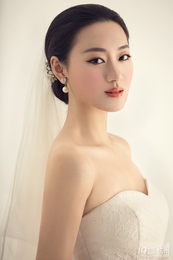 惊艳试妆变身小巩俐,气场超强:请叫我女王大人!!-谈婚说嫁-结婚大本营-杭州19楼