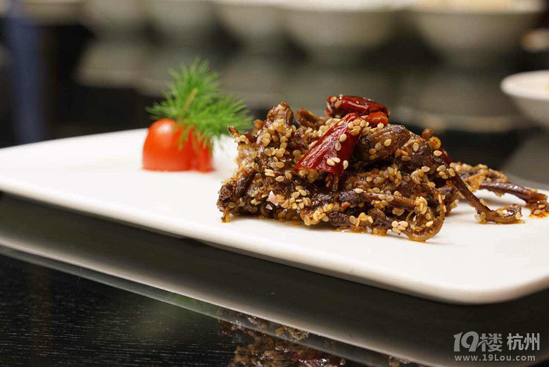 好次的~成都一个公司的藏系羊媒体品鉴会-美