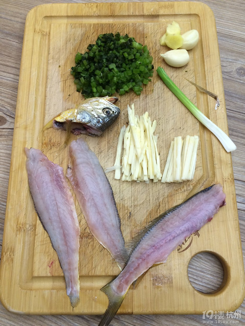 湯白，面筋，魚鮮----寧波特色的雪菜筍絲黃魚面