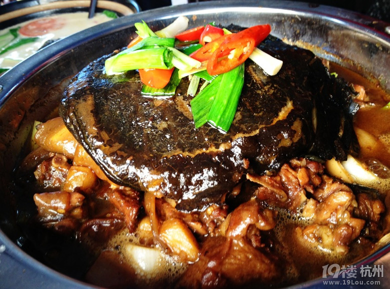 陽(yáng)光正好，年會(huì)超級(jí)happy