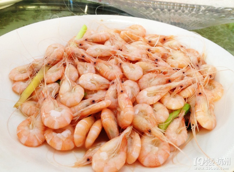 陽(yáng)光正好，年會(huì)超級(jí)happy