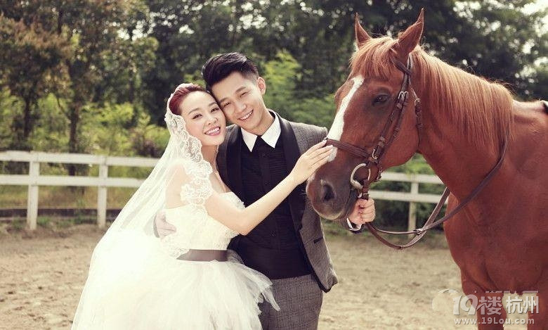 菜场里拍结婚照 一样高大上!-谈婚说嫁-结婚大