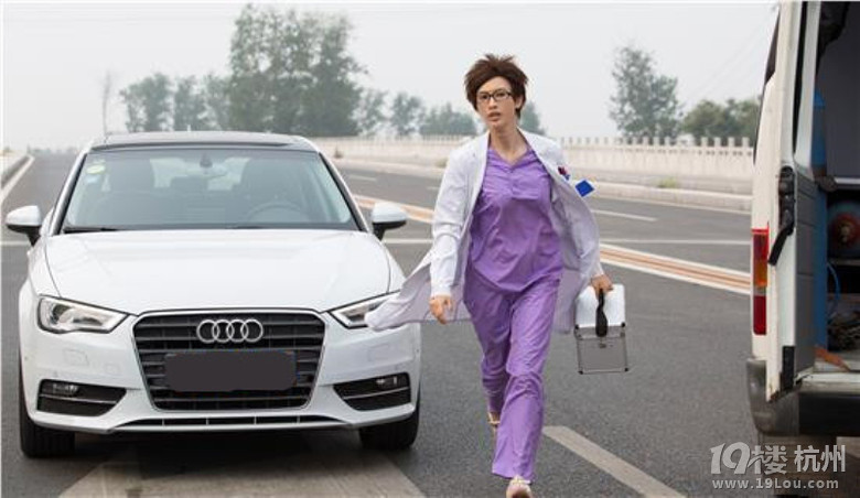數(shù)一數(shù)電視屏幕上的那些奧迪明星車 轉(zhuǎn)