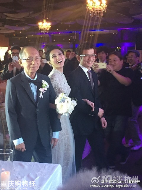 戴佩妮大婚啦！戴佩妮舉辦戶外婚禮派對
