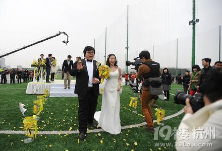 校园婚礼策划 回味青涩时光-谈婚说嫁-结婚大本