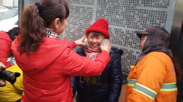 爱心理发师成立公益服务站要做大爱心事业 -边