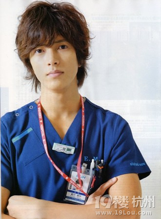李钟硕山下智久陆毅白宇盘点荧幕帅气男医生-