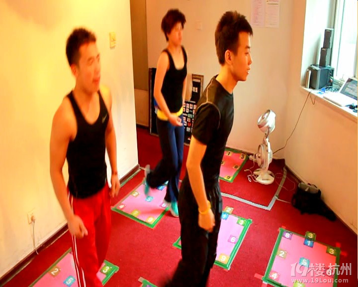 送福利啦!郑多燕赵奕然有氧减肥操无私奉献,只