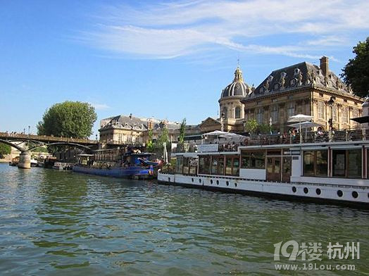 船游巴黎塞纳河--西欧五国游之十七