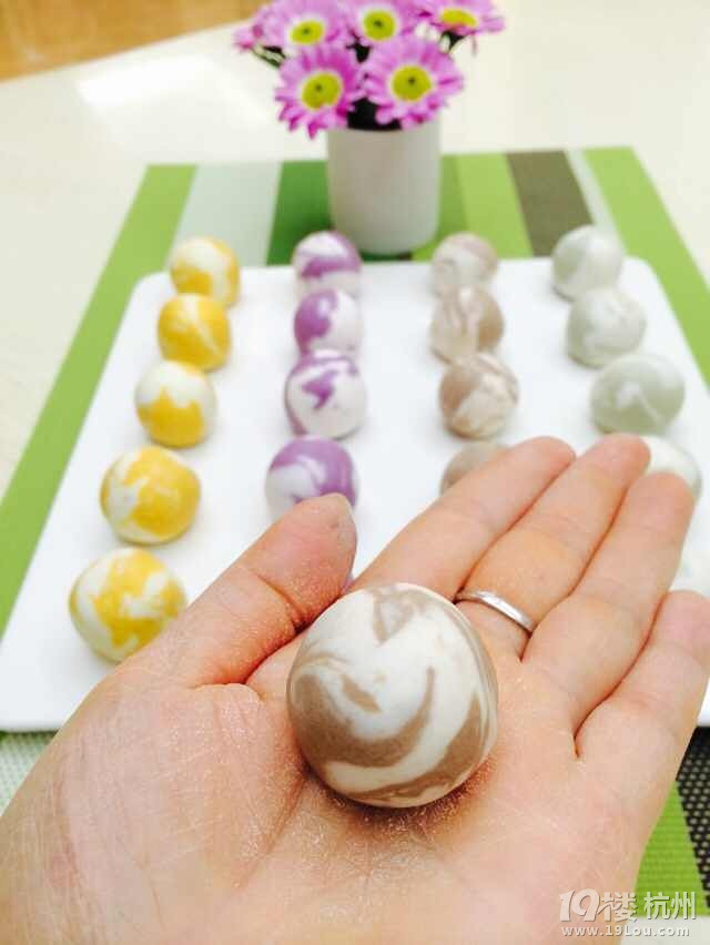 如此得貌美如花，心嘴皆醉----雨花石之戀