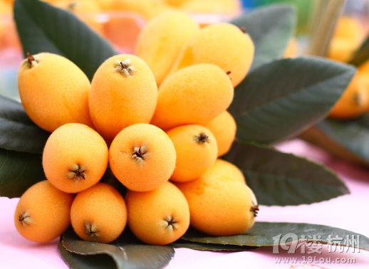 来帮帮忙!喉咙痛吃什么水果好?-我要求助-健康