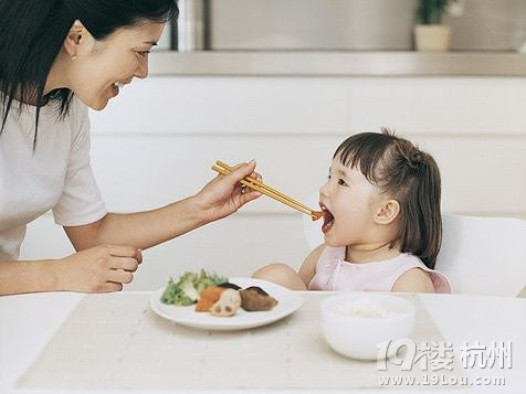 小孩不吃饭是什么原因?小孩不吃饭怎么办?-家