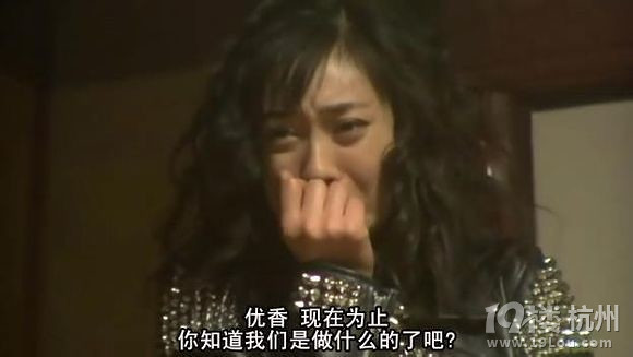 图解电影《纪子的餐桌》姐妹集体自杀吃不消(