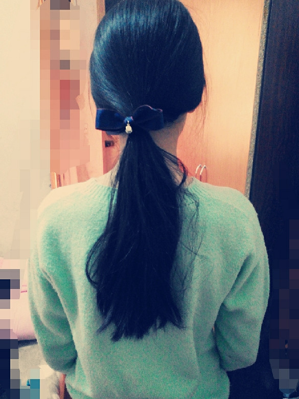 每次有想剪头发烫头发的冲动,又舍-手机随手拍