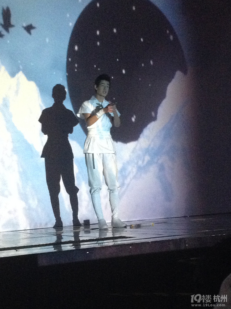 录制我不是明星第六季总决赛