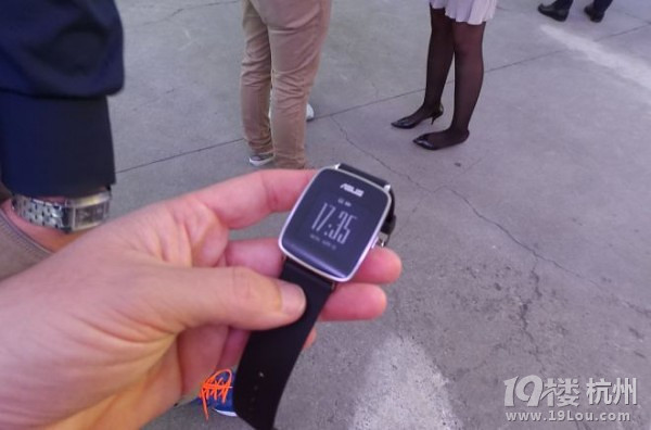 [D]L(zhng)m(x) ATչʾֱVivoWatch